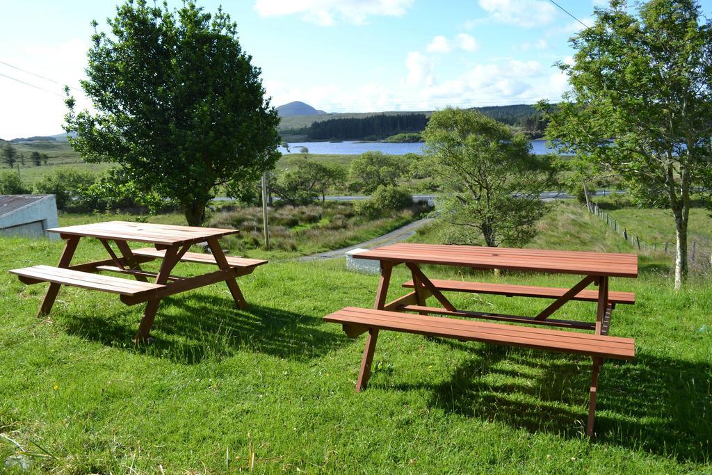 Ben Lettery Connemara Hostelゴールウェイ エクステリア 写真